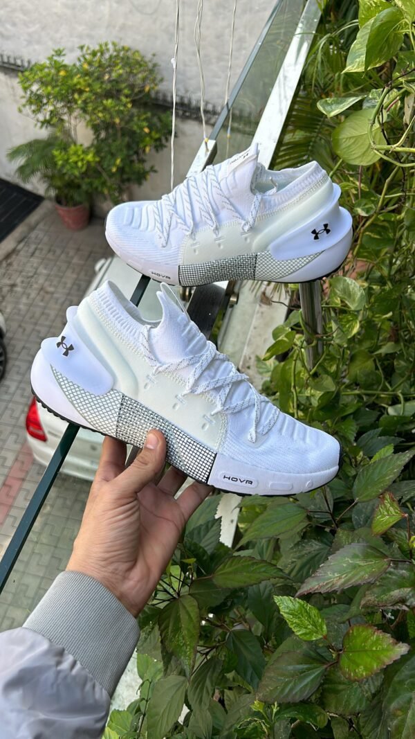 UNDER ARMOUR Hovr Phantom 3