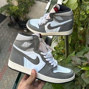 AIR JORDAN One “Washed Black” Edition