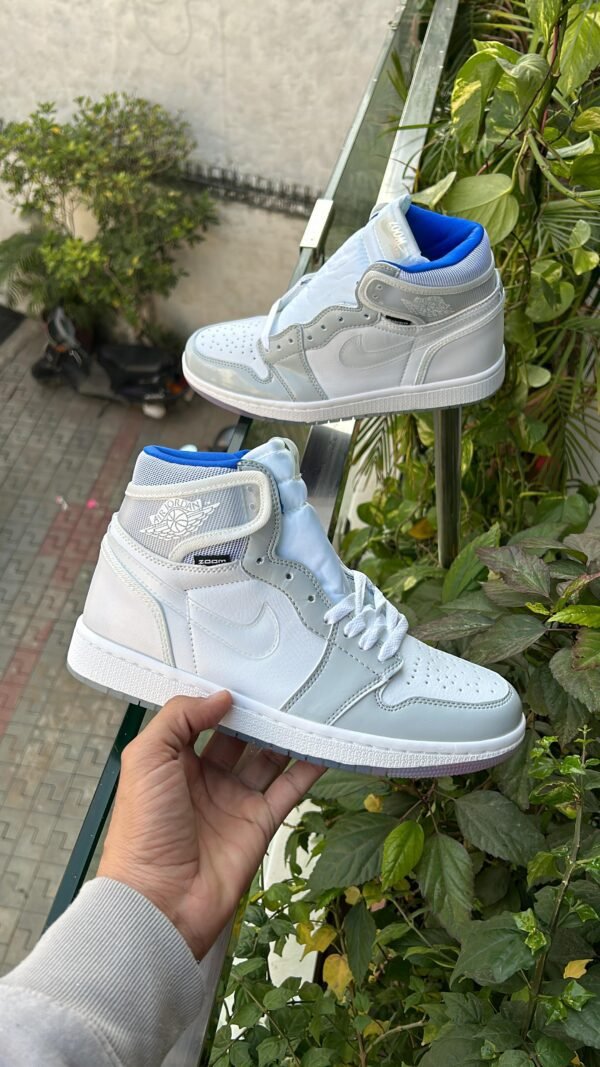AIR JORDAN One "Zoom Racer Blue" Edition