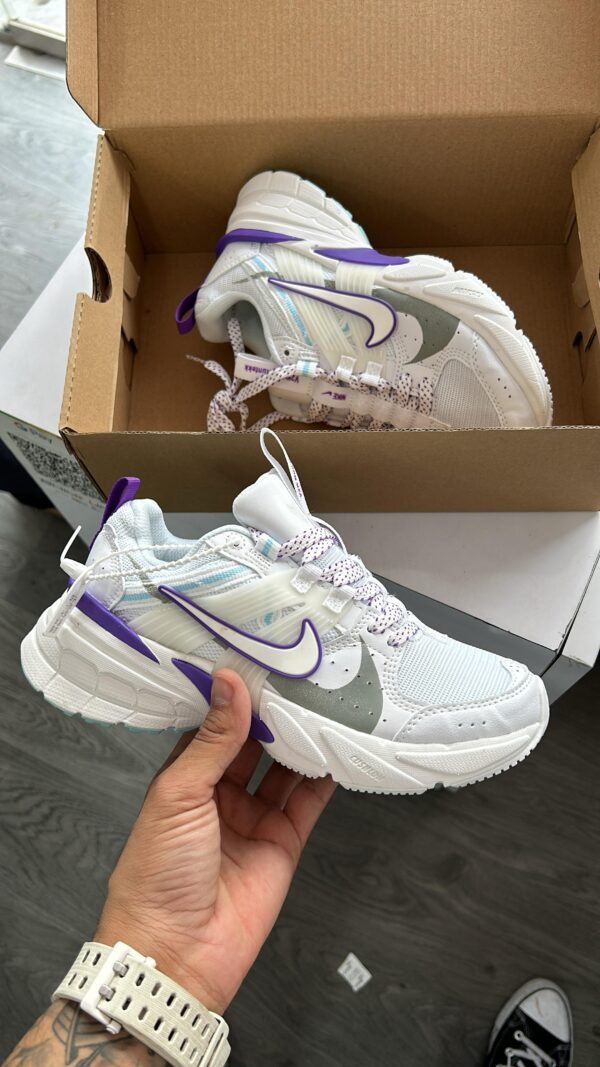 NIKE Women Run V2K Double Swoosh