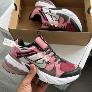 NIKE Women Run V2K Double Swoosh