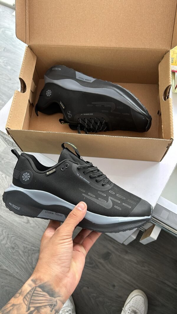 NIKE Infinity Run Gore-tex 2024