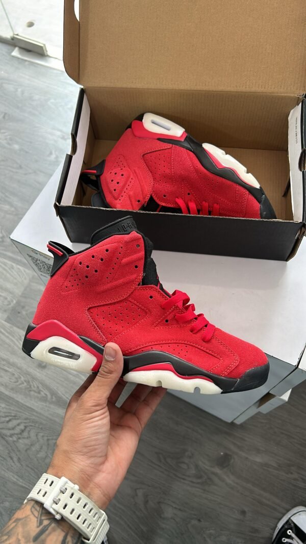 JORDAN 6 Retro Toro Bravo