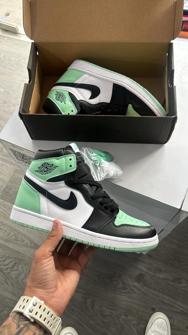 AIR JORDON One High "Green Glow"