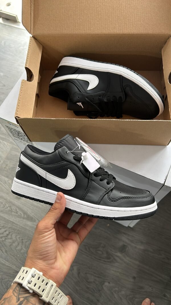 AIR JORDAN One Low Vintage