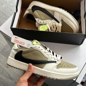 JORDAN 1 Low X Travis Scott GOLF