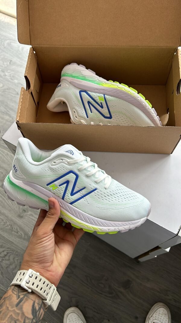 NEW BALANCE 860
