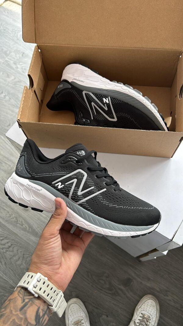 NEW BALANCE 860