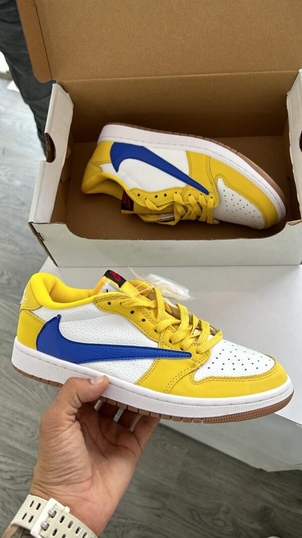 AIR JORDAN 1 Low Travis Scott "Canary"