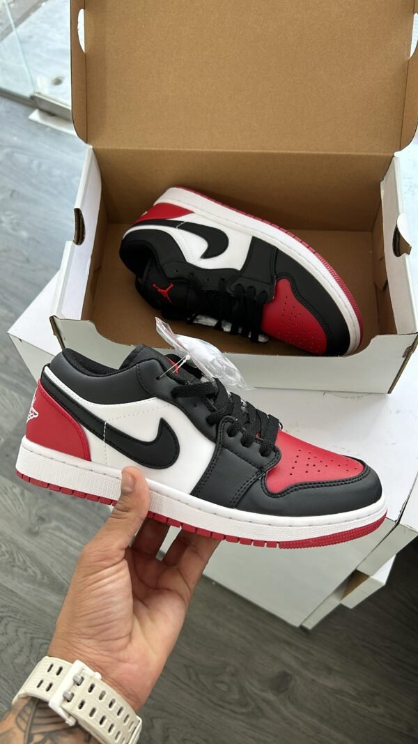 AIR JORDAN One Low Bred Toe