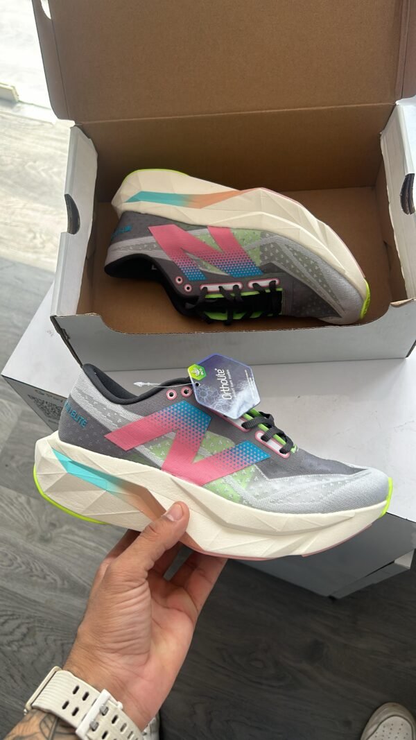 NEW BALANCE FuelCell SuperComp Elite Running