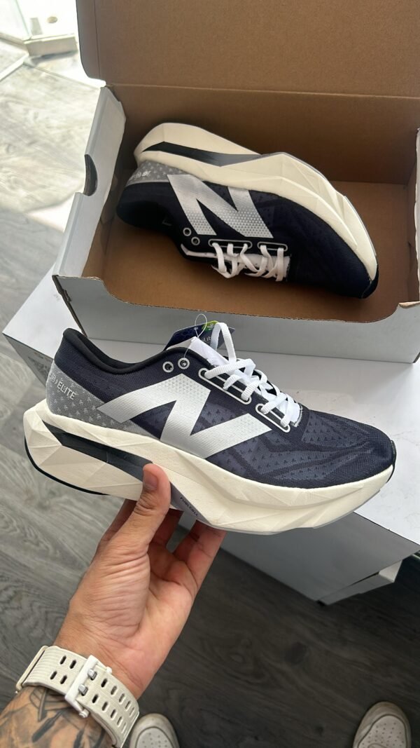 NEW BALANCE FuelCell SuperComp Elite Running