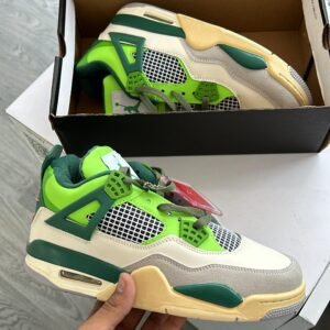 JORDAN Retro 4 Scyther