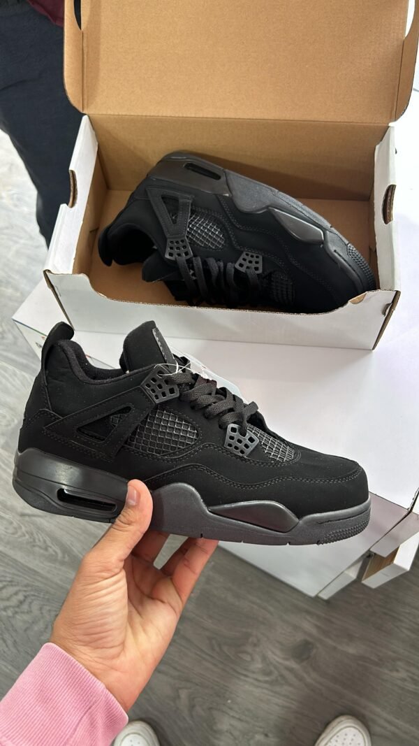 JORDAN Retro 4 Black Cat