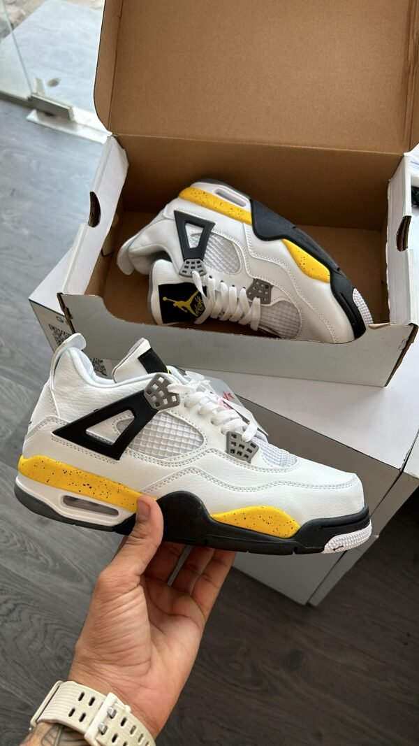JORDAN Retro 4 Tour Yellow
