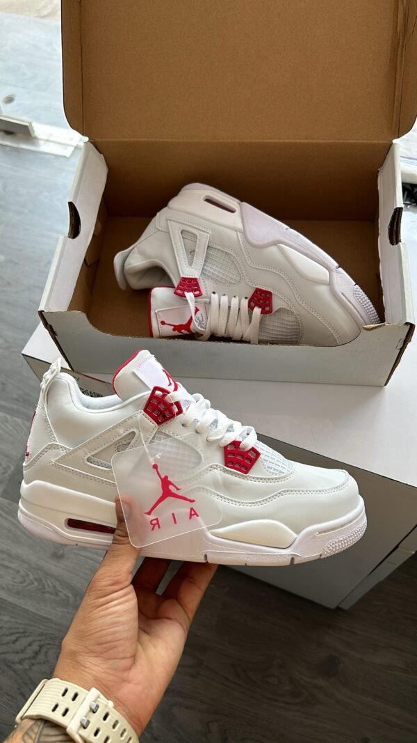 JORDAN Retro 4 "Metallic"