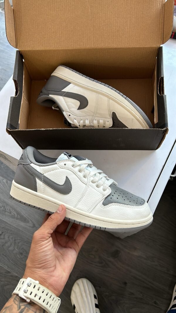 AIR JORDAN One Low "Atmosphere Grey"