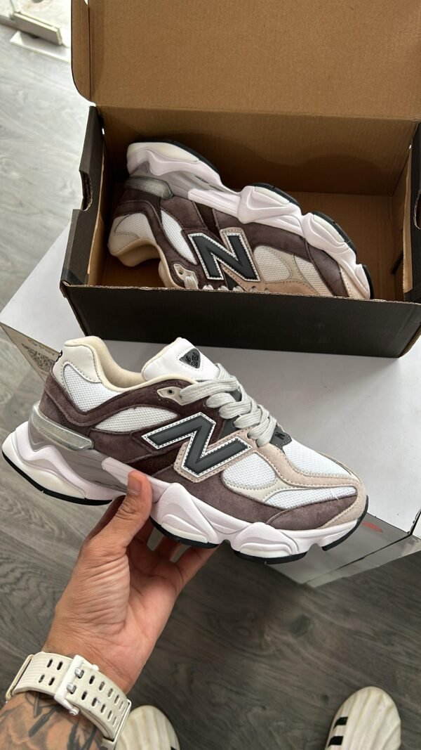 NEW BALANCE 9060