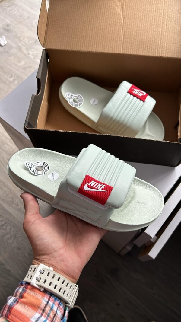 NIKE Off Court Adjust Slides