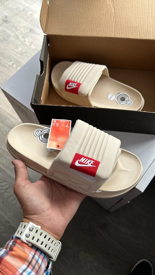 NIKE Off Court Adjust Slides