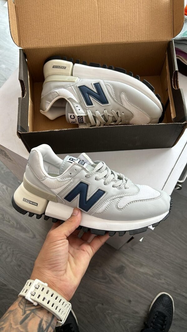 NEW BALANCE RC 1300