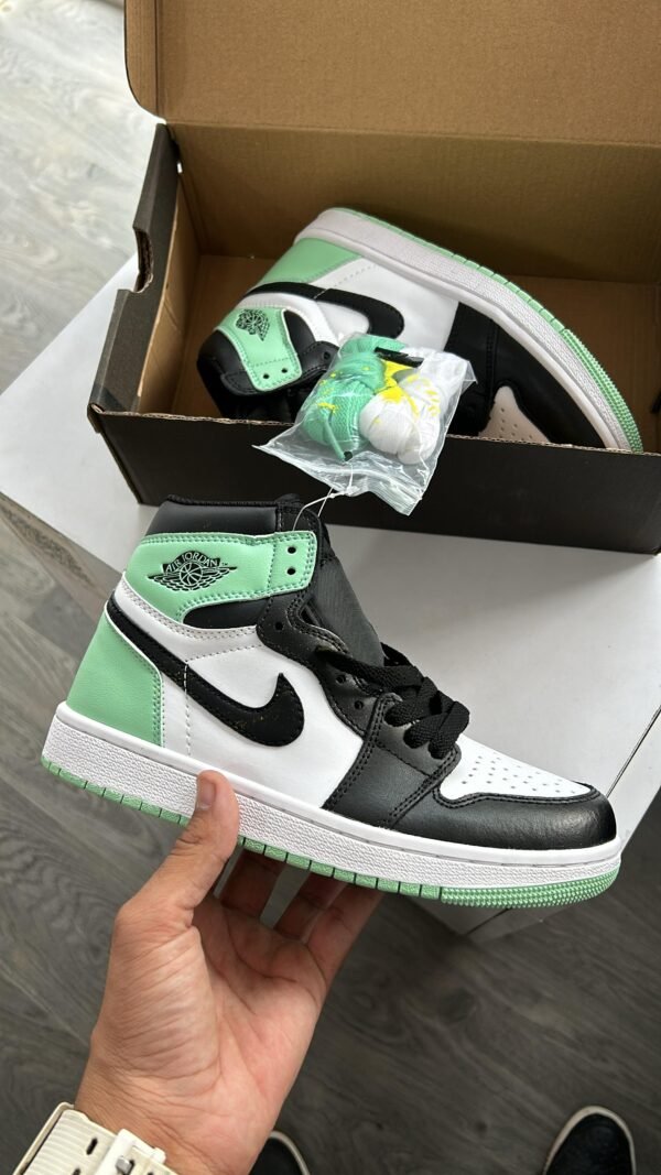 AIR JORDAN One High