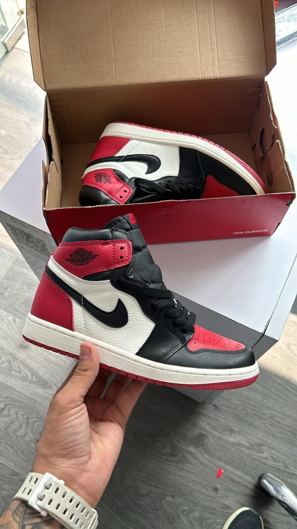 AIR JORDAN One High