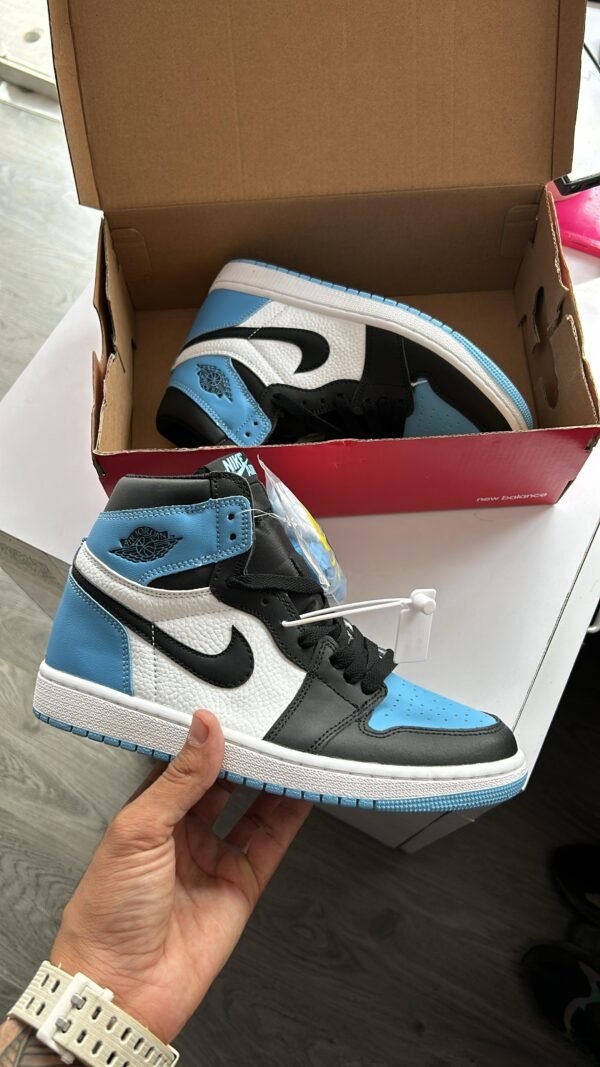 AIR JORDAN One High