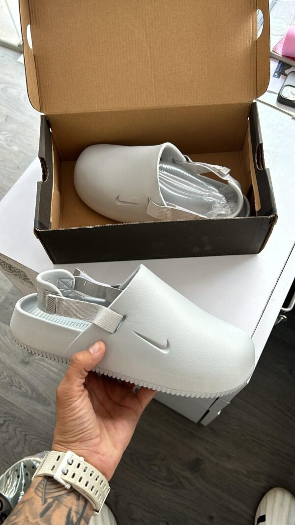 NIKE Calm Mules