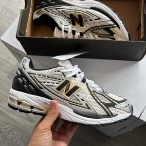 NEW BALANCE 1906R