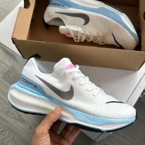 NIKE Invincible Run 3