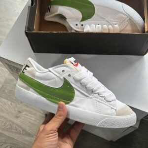 NIKE Blazer Low 77′ Jumbo