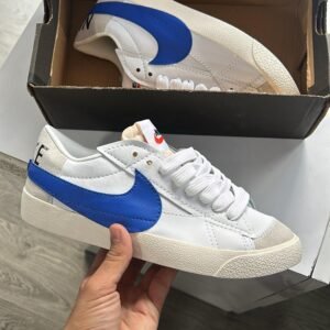 NIKE Blazer Low 77′ Jumbo