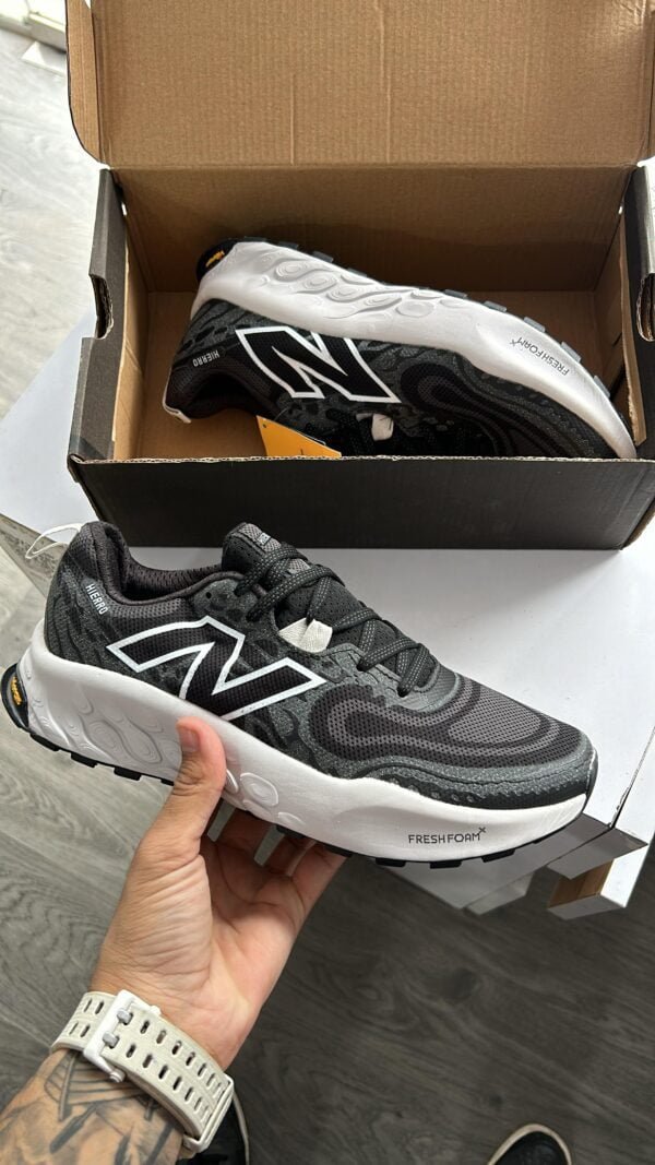 NEW BALANCE Fresh Foam x HIERRO V8 Running