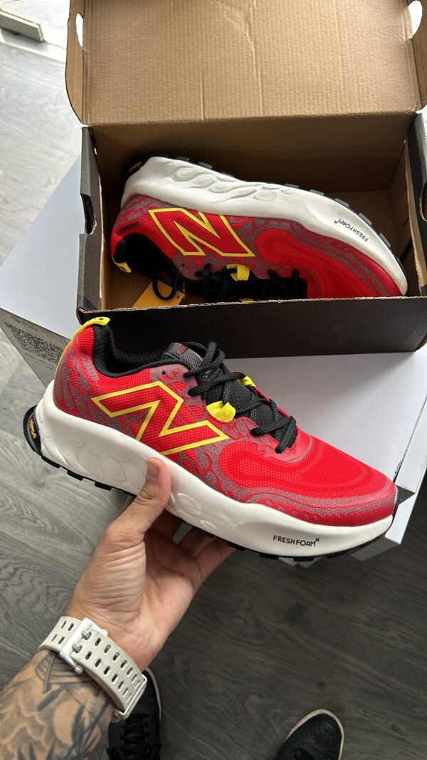 NEW BALANCE Fresh Foam x HIERRO V8 Running