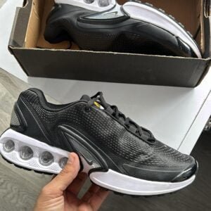 NIKE AIRMAX DN 24