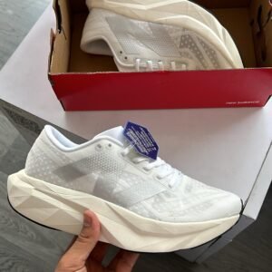 NEW BALANCE FuelCell SuperComp Elite V4