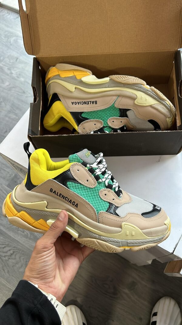 BALENCIAGA Triple S