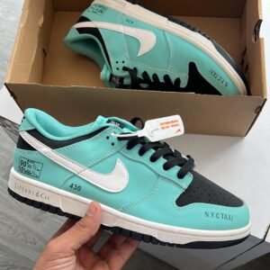 NIKE X TIFFANY & Co. Dunk Limited Edition