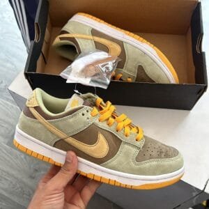 NIKE Dunk Dusty Olive