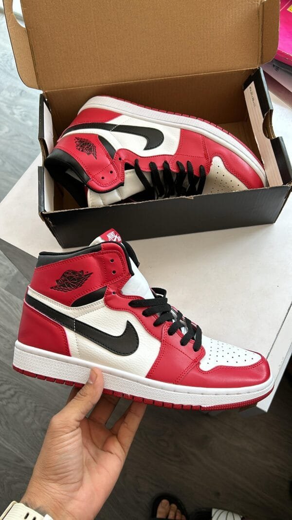 AIR JORDAN One High & Mid