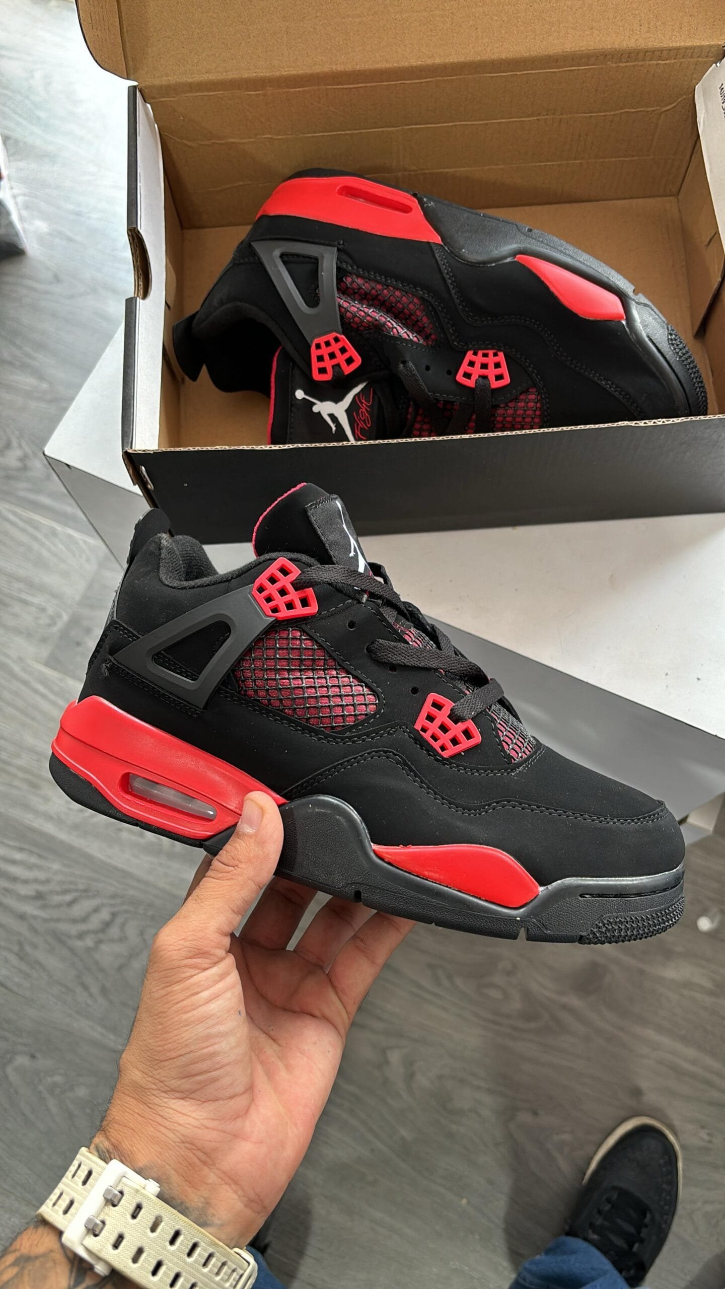 JORDAN Retro 4 Red Thunder