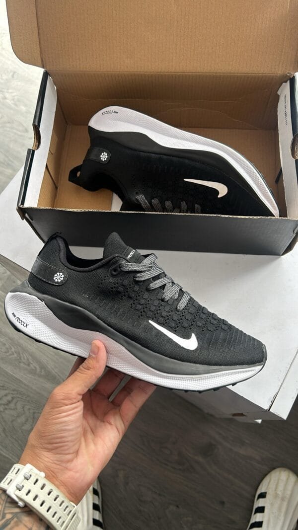 NIKE ReactX Infinity Run 4