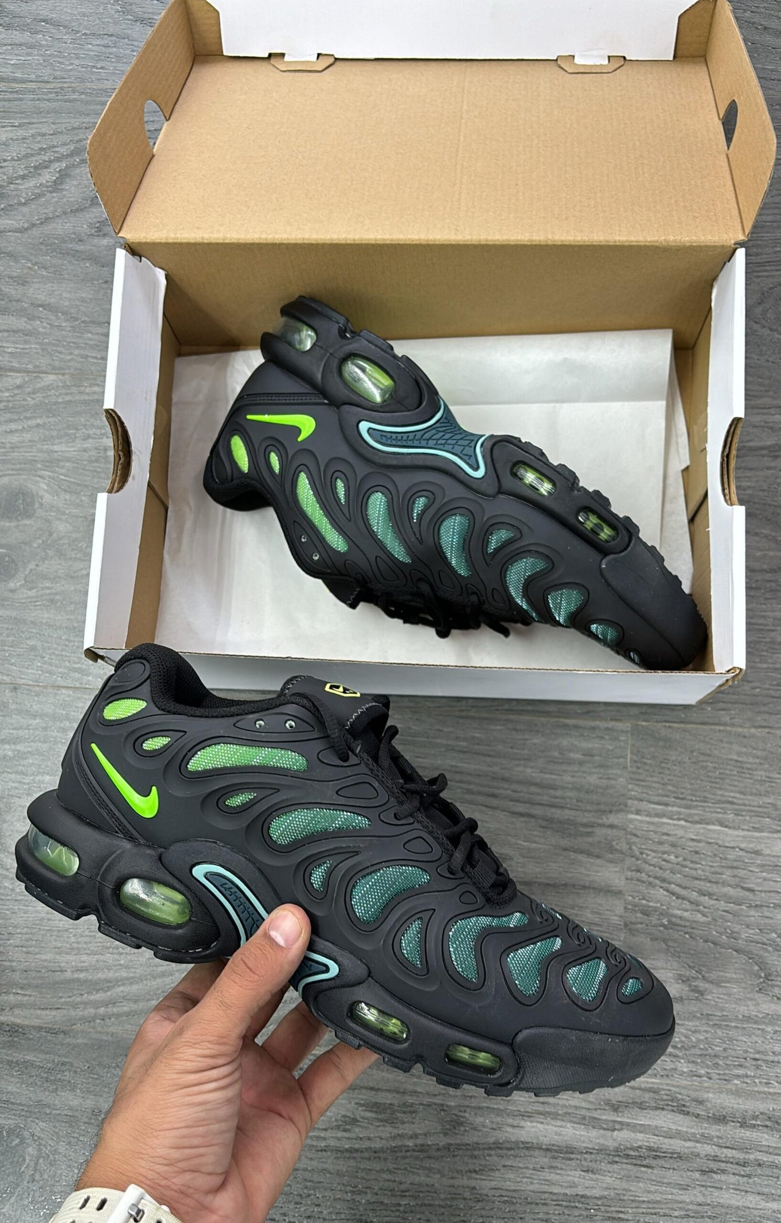 NIKE AirMax TN Plus Drift