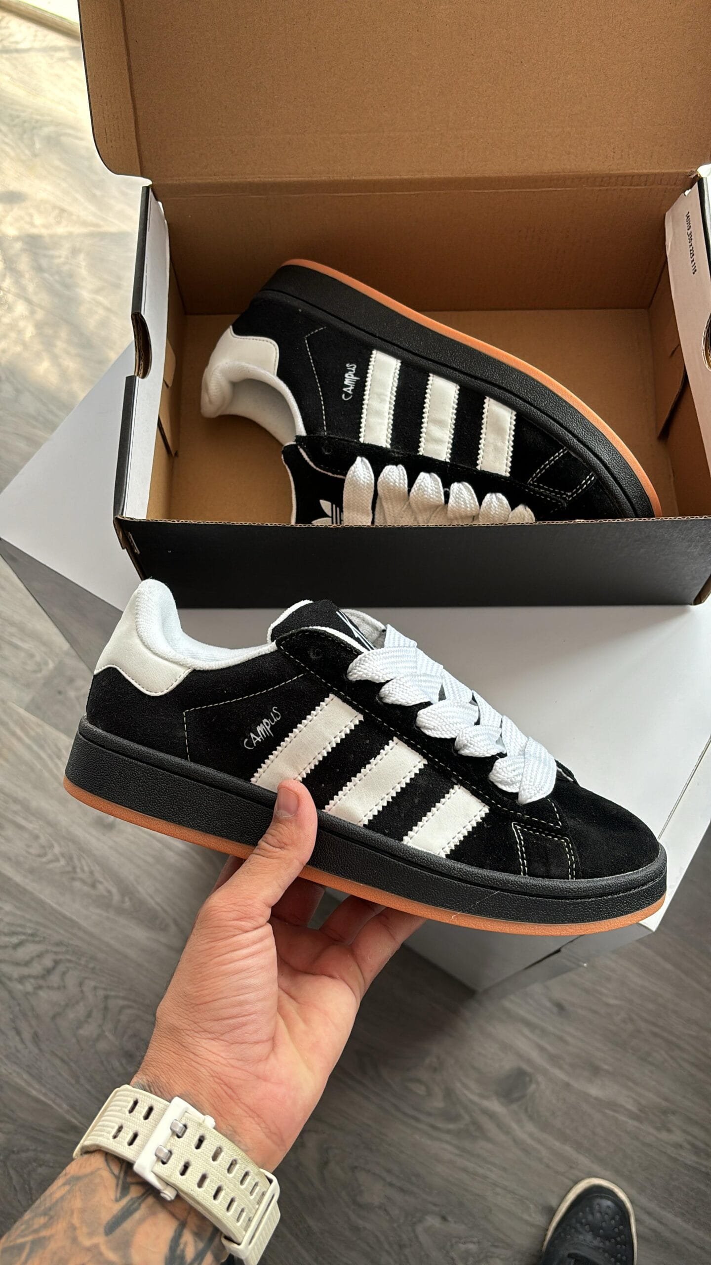 ADIDAS Campus 00s