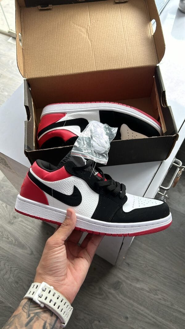 AIR JORDAN One Low Suede Editions