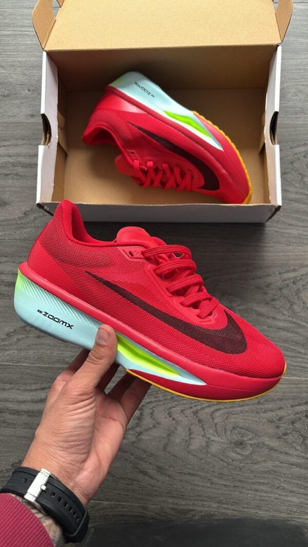 NIKE Zoom Fly Running