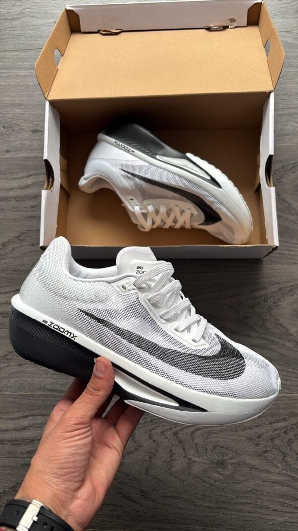 NIKE Zoom Fly Running