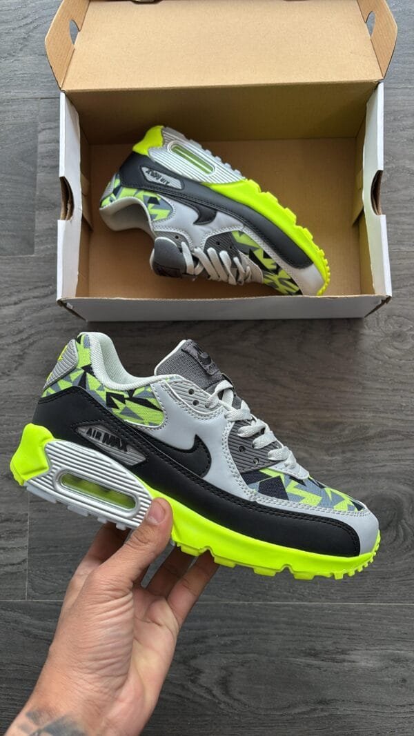 NIKE AirMax 90