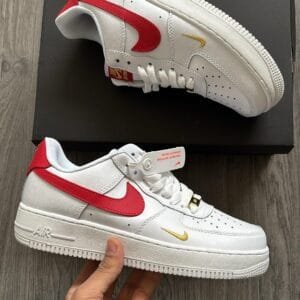NIKE AirForce One Essentials Gym Red